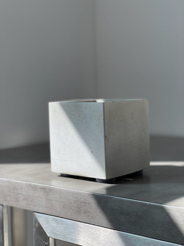 Signature Square Concrete Pot - 4”